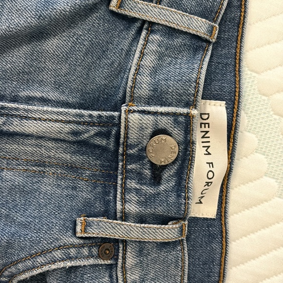 Denim Forum high waisted jean shorts - Picture 2 of 4